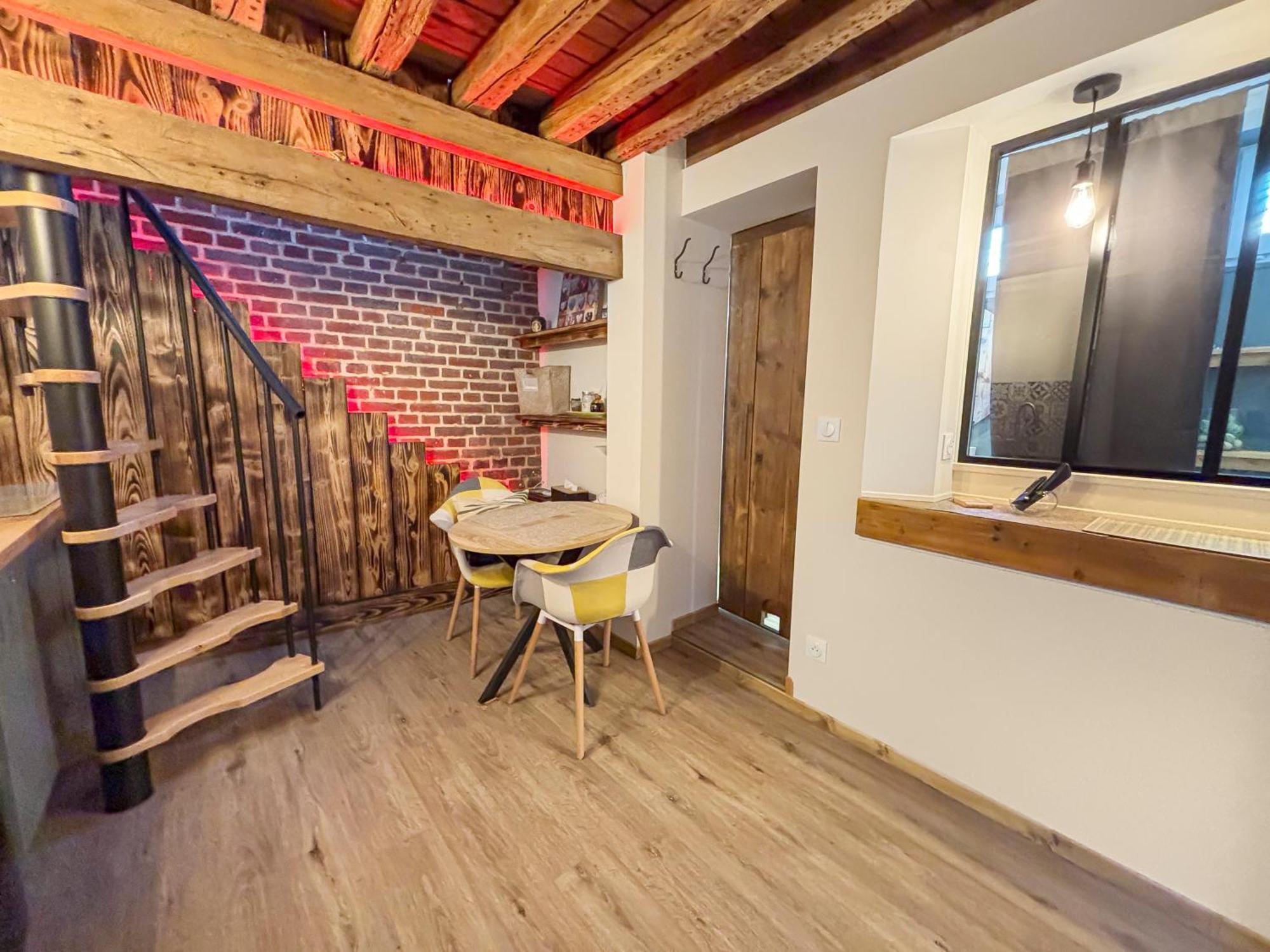 Ferienwohnung Duplex Cosy Avec Netflix & Amazon Prime Beauvais Exterior foto